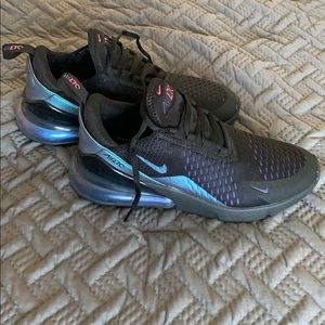 NIB Air Max 270 Women’s Black/Laser Fuschia